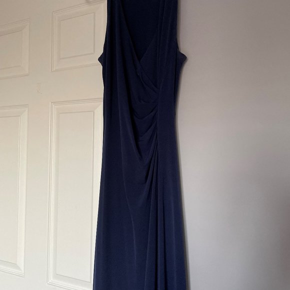 Long dress - Picture 2 of 2